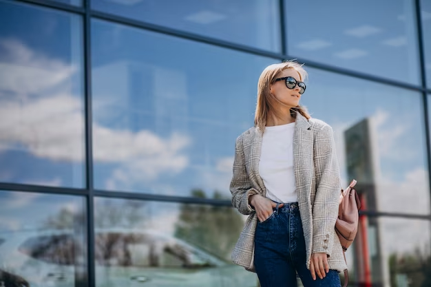 Stylish long-haul flight outfit with comfortable layers and chic accessories